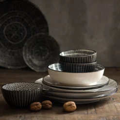 Maisons Du Monde Vaisselle De Noël Assiette à Dessert En Grès Blanc Motifs à Pois - Lot De 6 -Assiettes Soldes Magasin assiette a dessert en gres blanc motifs a pois 1000 3 1 173267 2