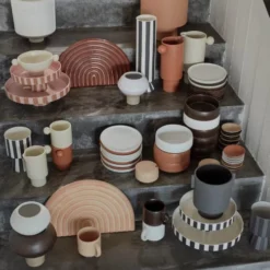 OYOY Living Design Assiettes Plates Assiette à Dîner Marron 100% Porcelaine Ø26cm -Assiettes Soldes Magasin assiette a diner marron 100 porcelaine oe26cm 2